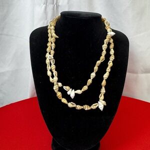 Vintage 17"‎ Shell Necklace - No Clasp